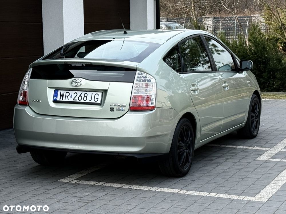 Toyota Prius 1.5 VVT-i Sol - 7