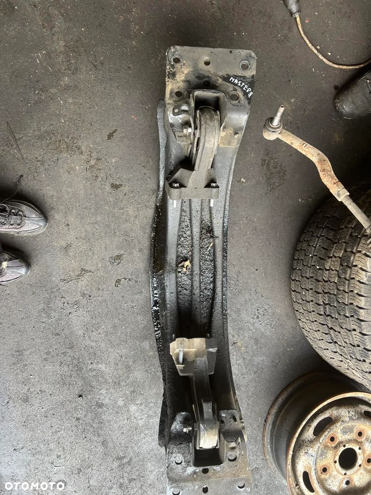 Kołyska pod silnik z łapami Renault Master III 3 13-18r. EURO 6 !! - 2