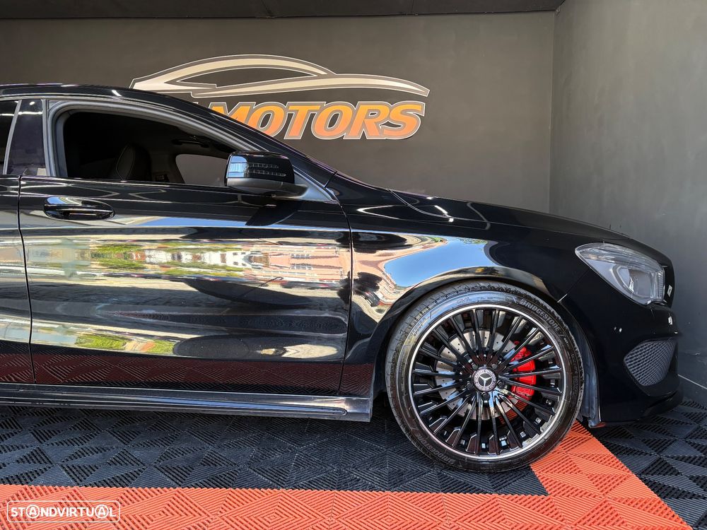 Mercedes-Benz CLA 220 CDI 7G-DCT AMG Line - 23