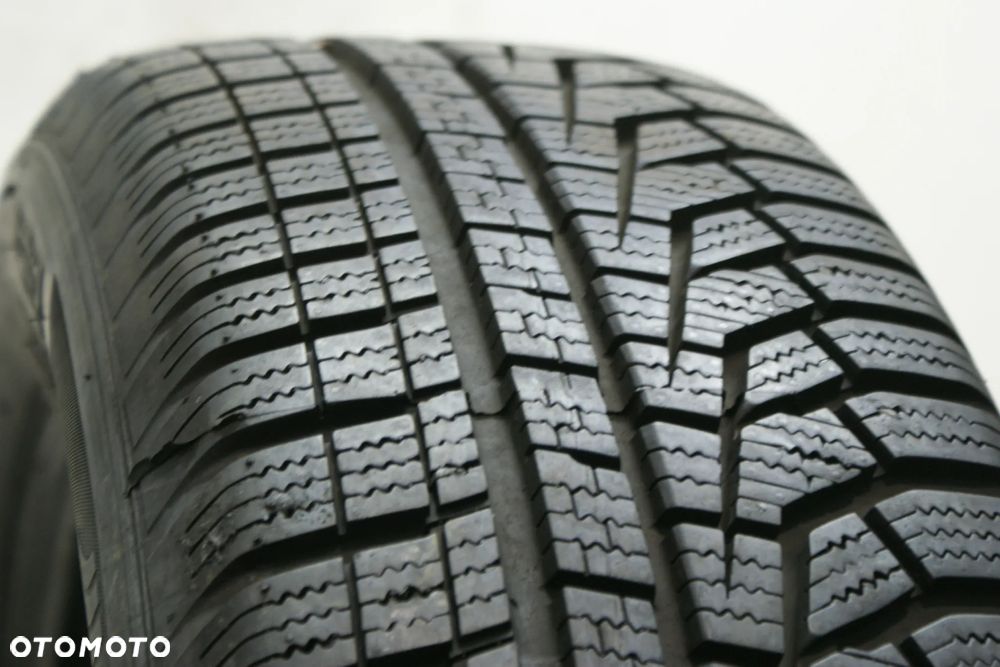 205/60R16 HANKOOK WINTER I CEPT EVO2 , 7,6mm 2021r. - 2