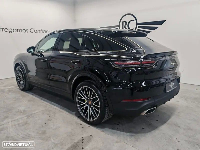 Porsche Cayenne Coupé E-Hybrid - 12