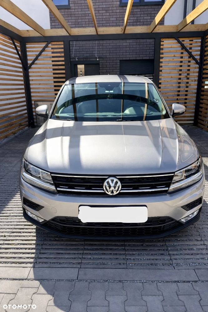 Volkswagen Tiguan - 2