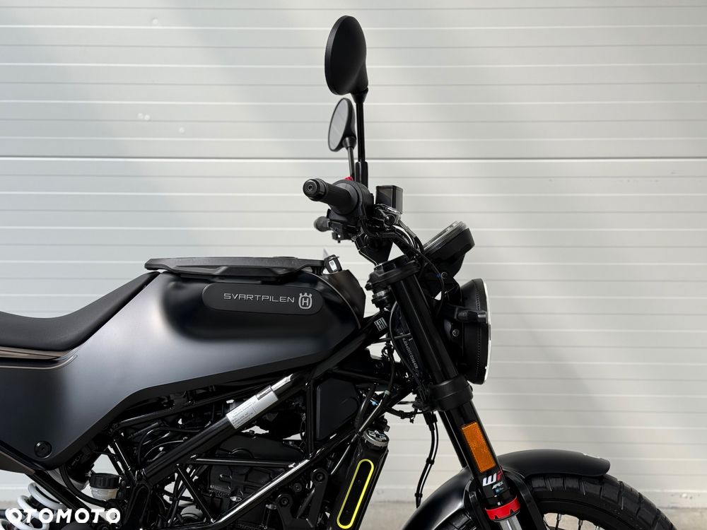 Husqvarna Svartpilen - 11