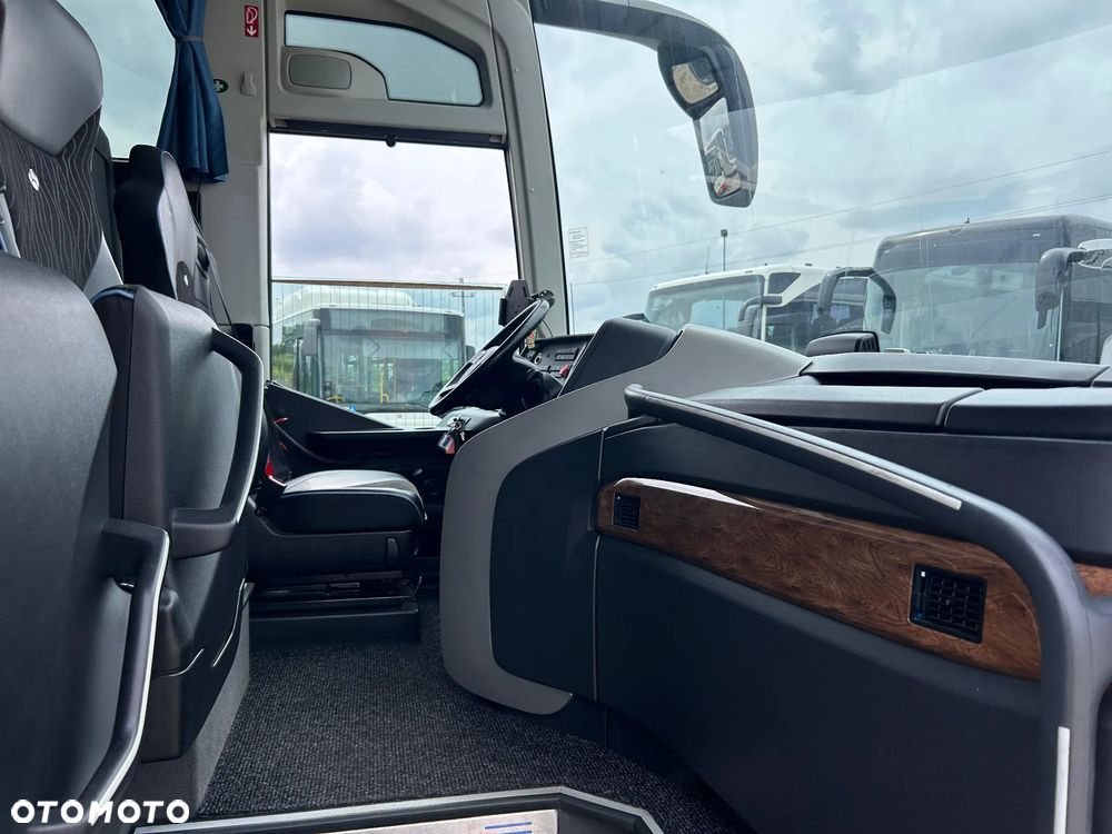 Mercedes-Benz Tourismo - 14