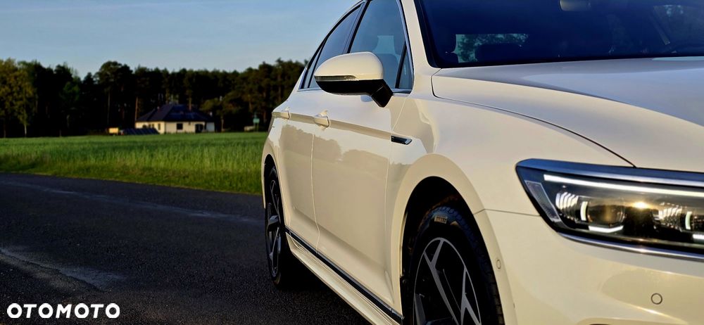 Volkswagen Passat - 8