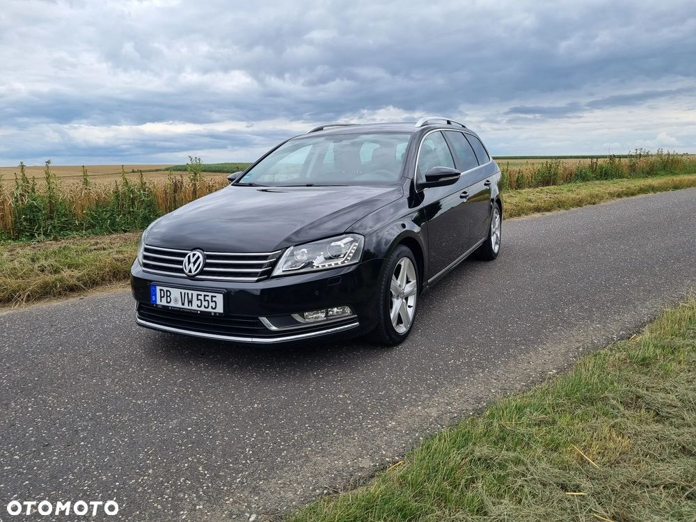 Volkswagen Passat 2.0 TDI DPF BlueMotion Technology Highline - 1