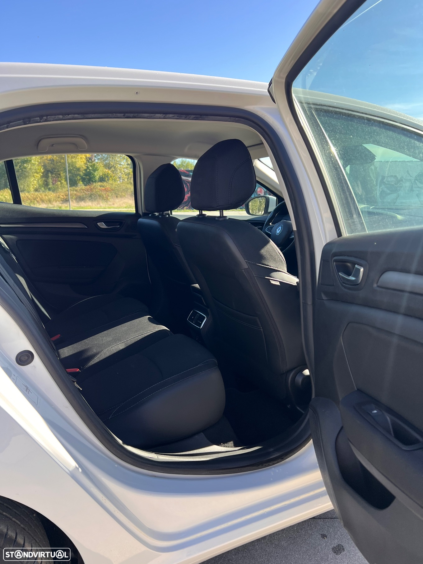 Renault Mégane 1.5 Blue dCi Limited - 17