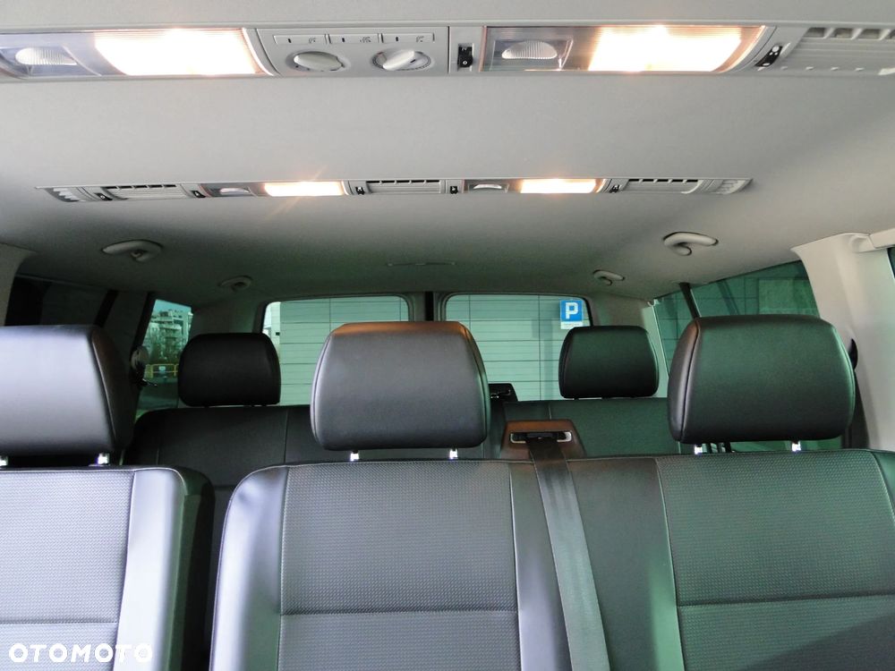 Volkswagen Caravelle - 22