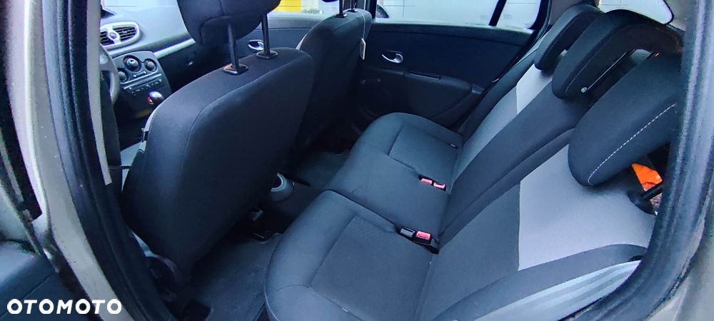 Renault Clio 1.2 16V TCE Dynamique - 10