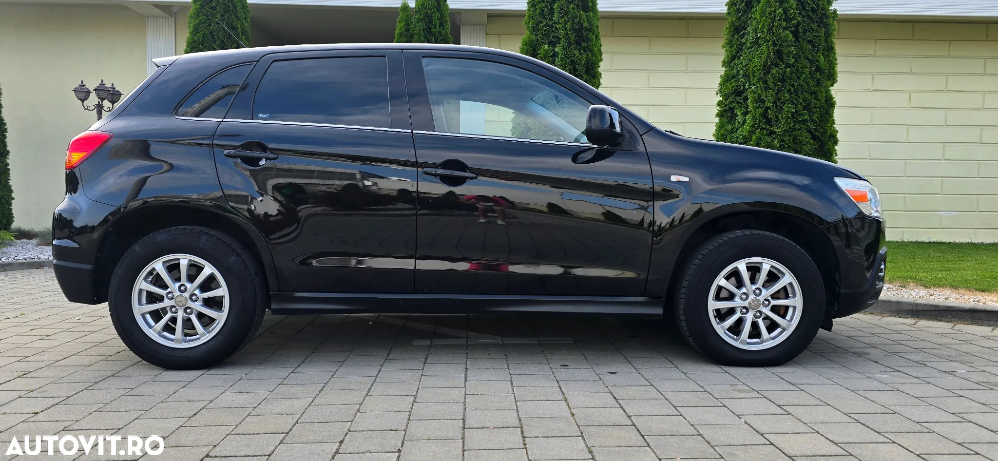 Mitsubishi ASX 1.8 DI-D 2WD Instyle - 8