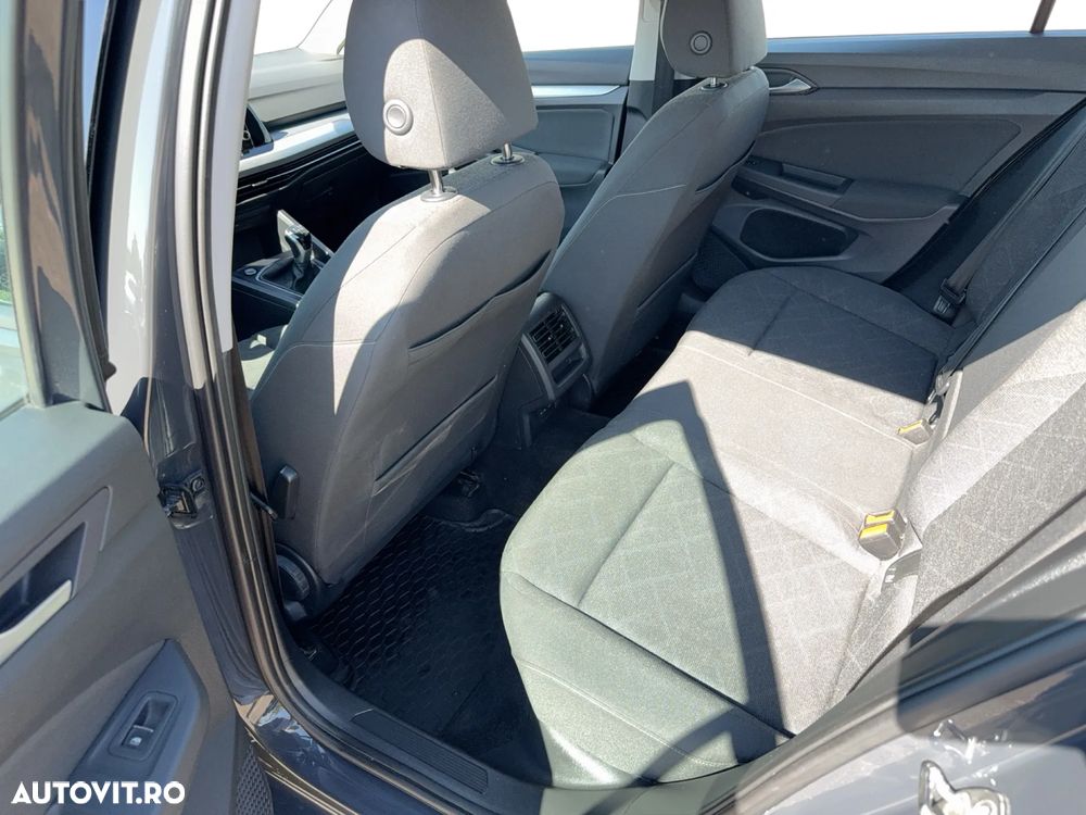 Volkswagen Golf 1.0 TSI Life - 12