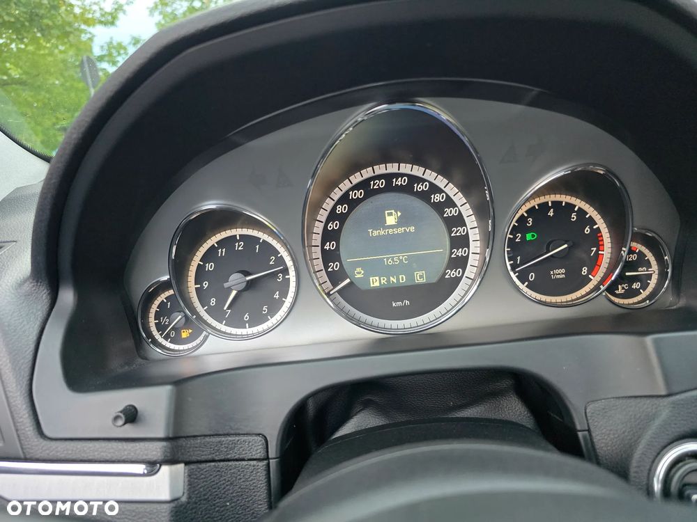 Mercedes-Benz Klasa E 350 7G-TRONIC - 16