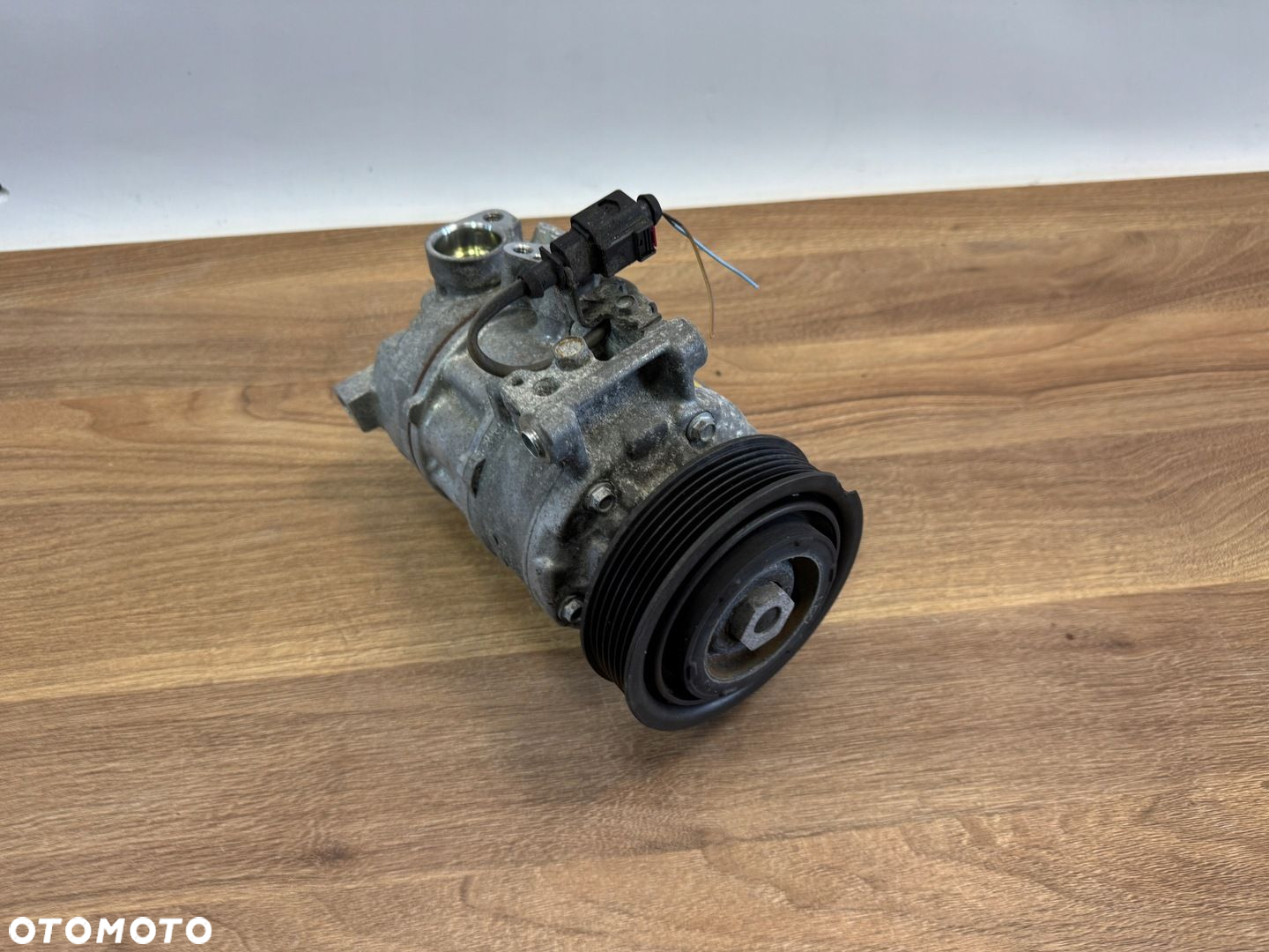KOMPRESOR SPRĘŻARKA KLIMATYZACJI AUDI Q5 A5 A4 A6 3.0 TDI 8T0816803K - 3