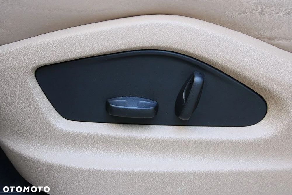 Porsche Cayenne Platinum Edition - 9