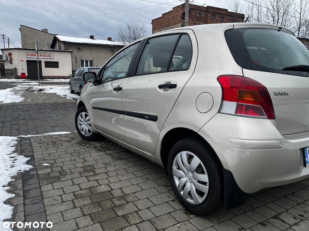 Toyota Yaris 1.0 Terra A/C - 8