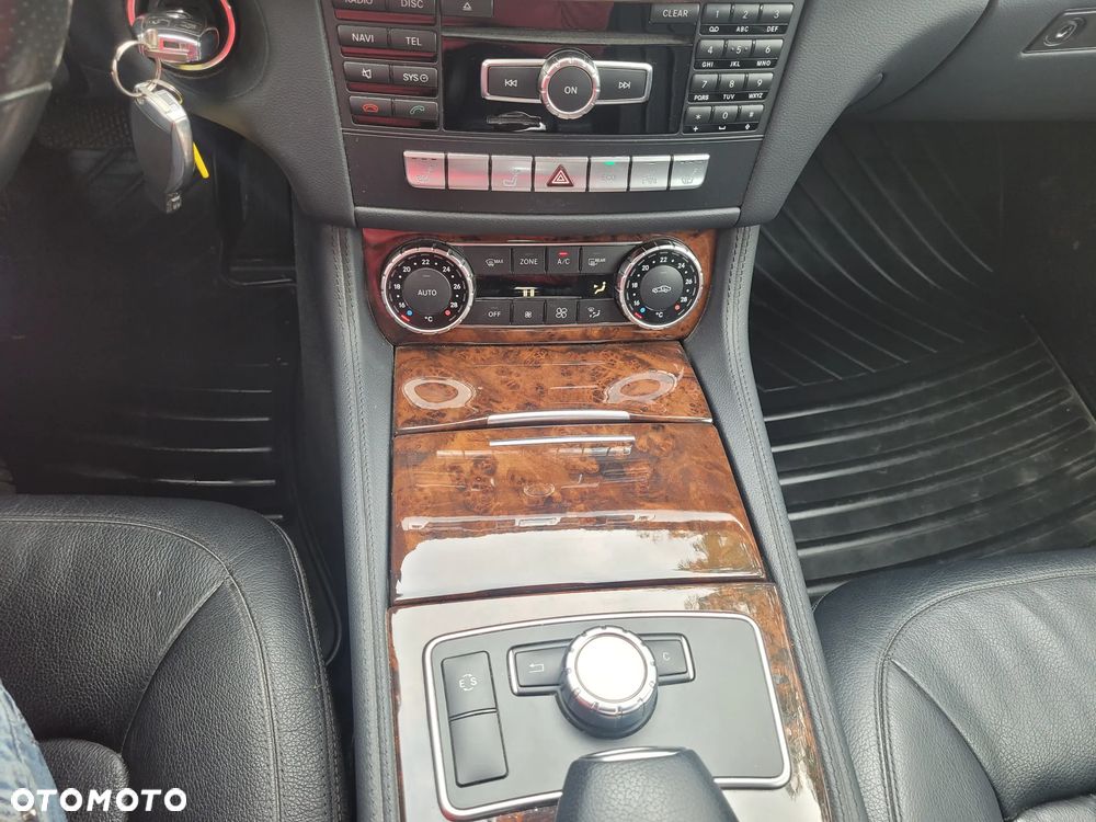 Mercedes-Benz CLS 350 CDI 4Matic 7G-TRONIC - 16