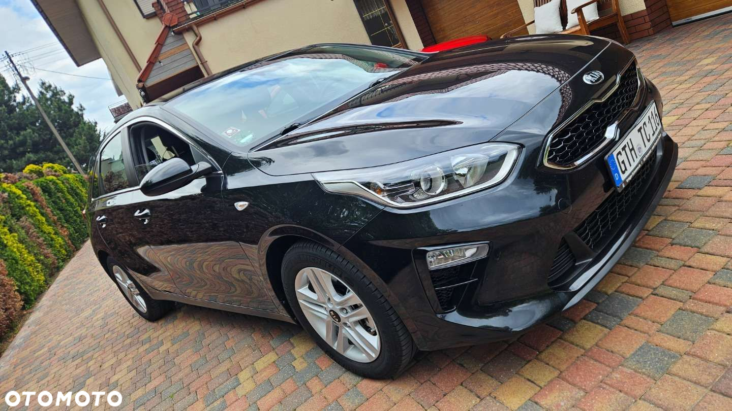Kia Ceed - 11