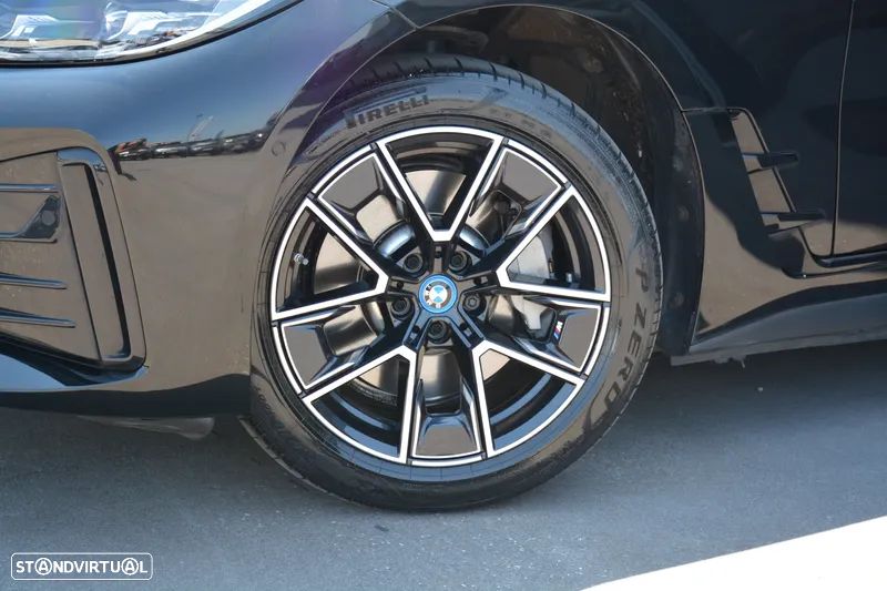 BMW i4 eDrive35 Gran Coupe M Sport - 17
