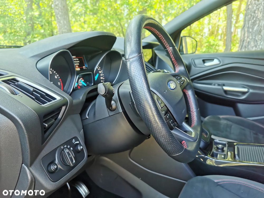 Ford Kuga 1.5 EcoBoost 4x4 ST-Line - 6