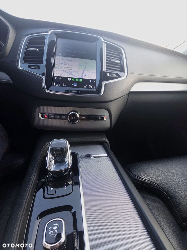 Volvo XC 90 T8 AWD Plug-In Hybrid Inscription 7os - 22