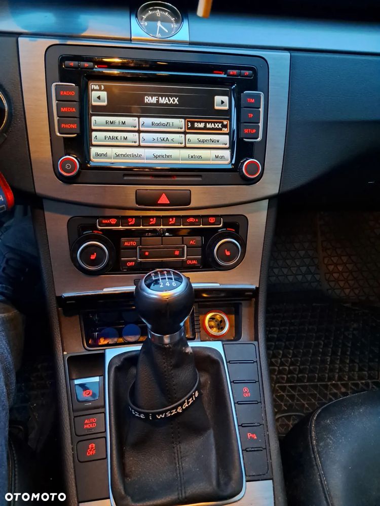 Volkswagen Passat 2.0 Blue TDI SCR Comfortline - 7