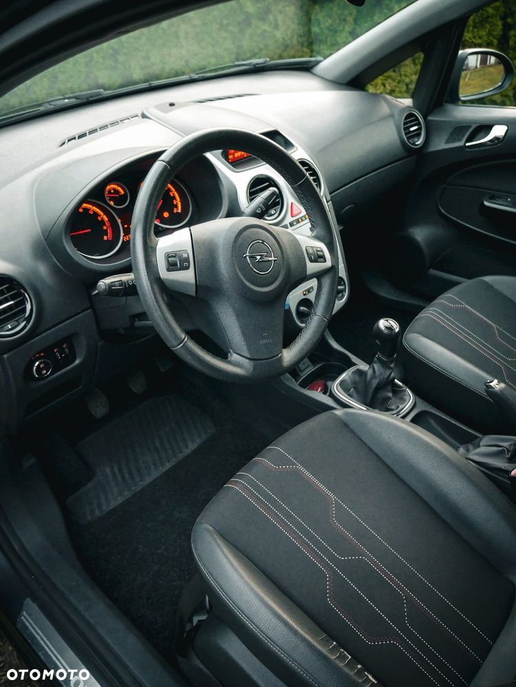 Opel Corsa 1.4 16V Energy - 13