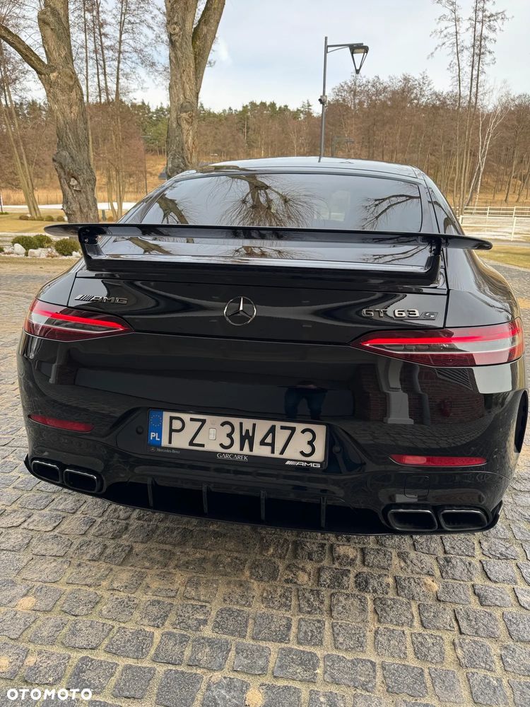 Mercedes-Benz AMG GT - 3