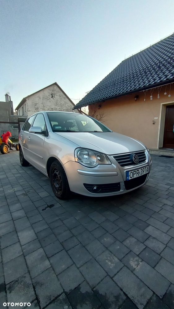 Volkswagen Polo - 2