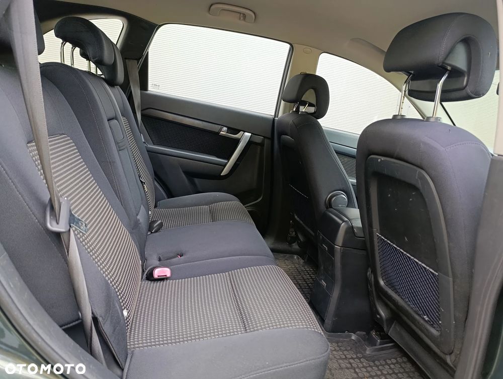 Chevrolet Captiva 2.4 2WD 7 Sitzer LS Family Edition - 16