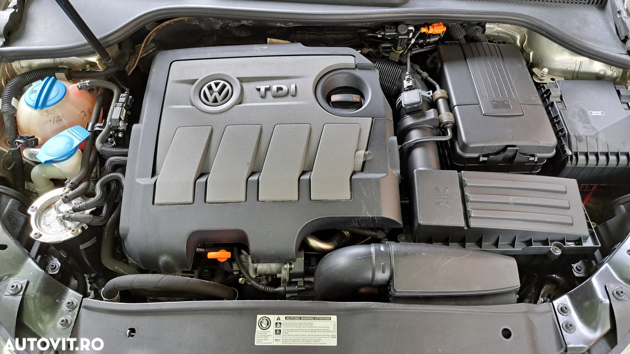 Volkswagen Golf 1.6 BlueTDI Comfortline - 4