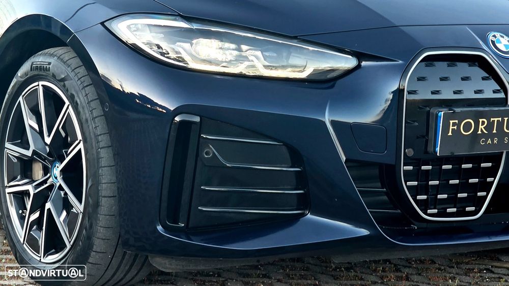 BMW i4 eDrive40 Pack Desportivo M - 19
