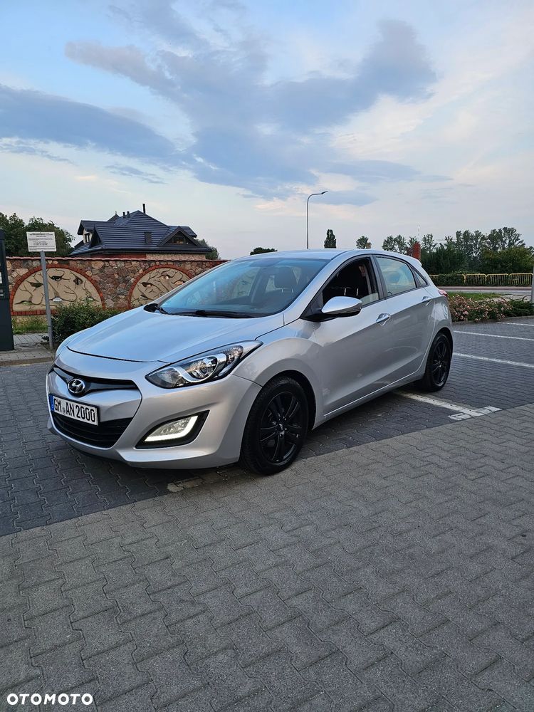 Hyundai i30 1.6 CRDI Trend - 10