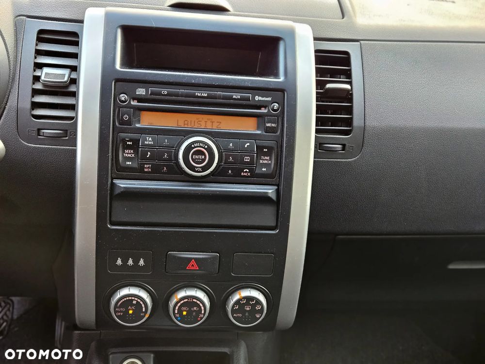 Nissan X-Trail 2.0 dCi 4x4 DPF Automatik SE - 17