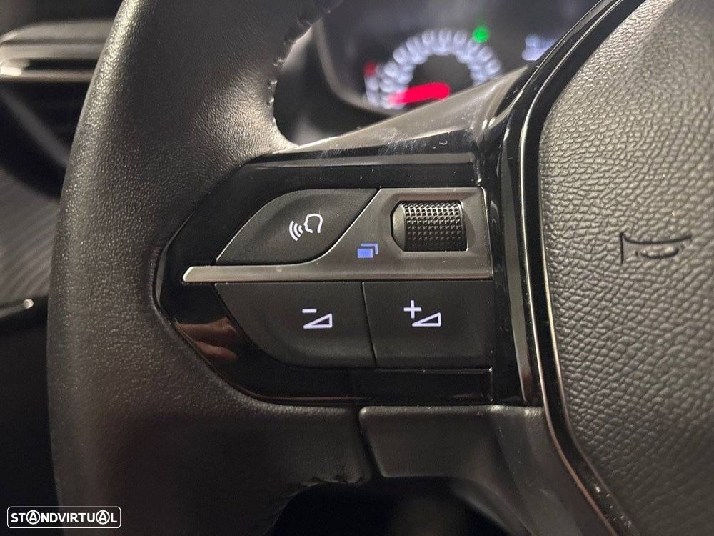 Peugeot 208 1.2 PureTech Active - 21