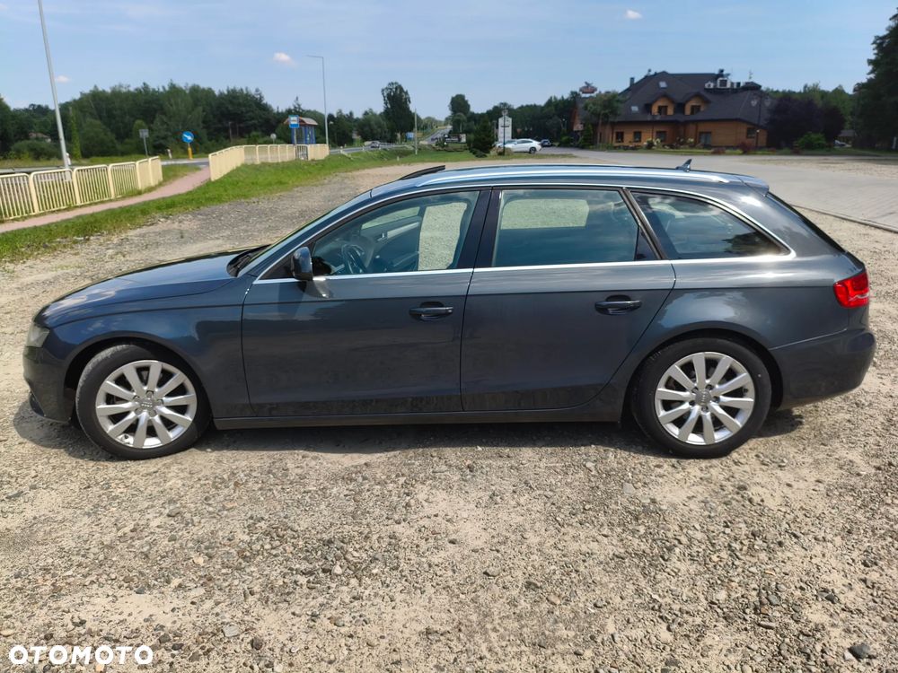 Audi A4 Avant 2.0 TDI - 10