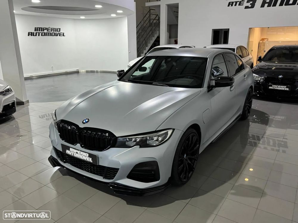 BMW 330 e Pack M Auto - 29