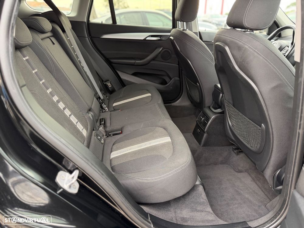 BMW X1 16 d sDrive Auto Line Sport - 14