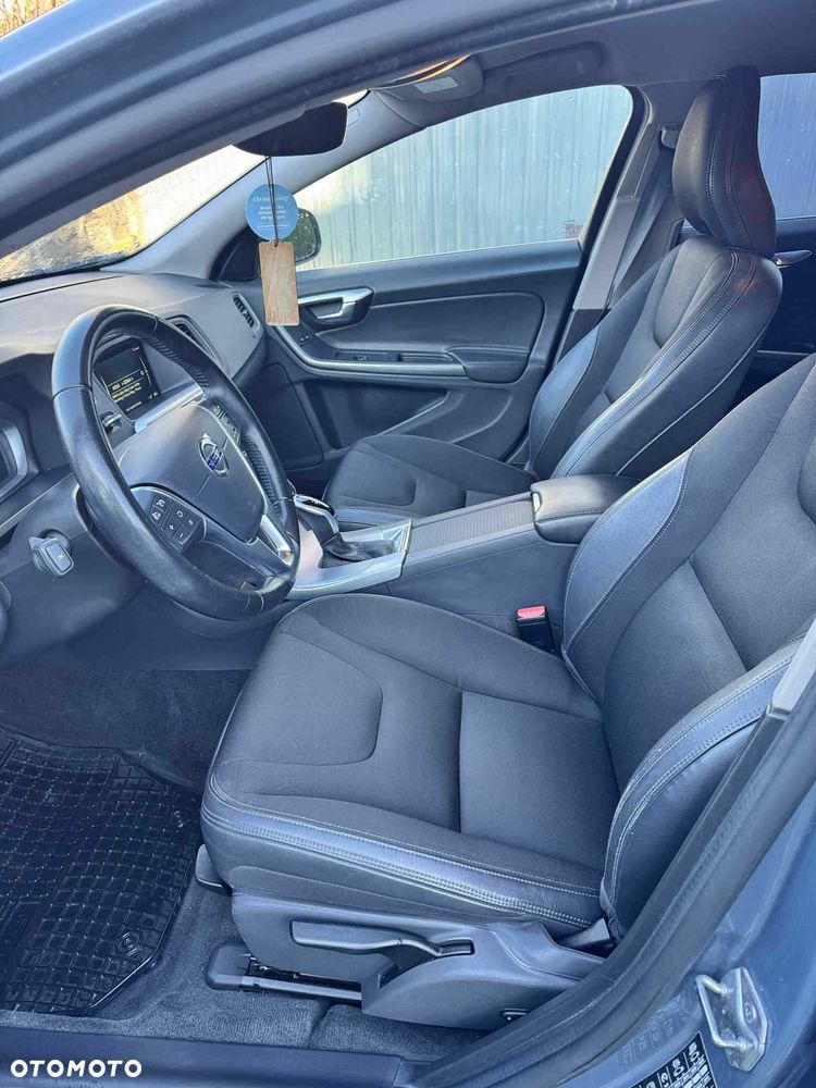 Volvo V60 - 4