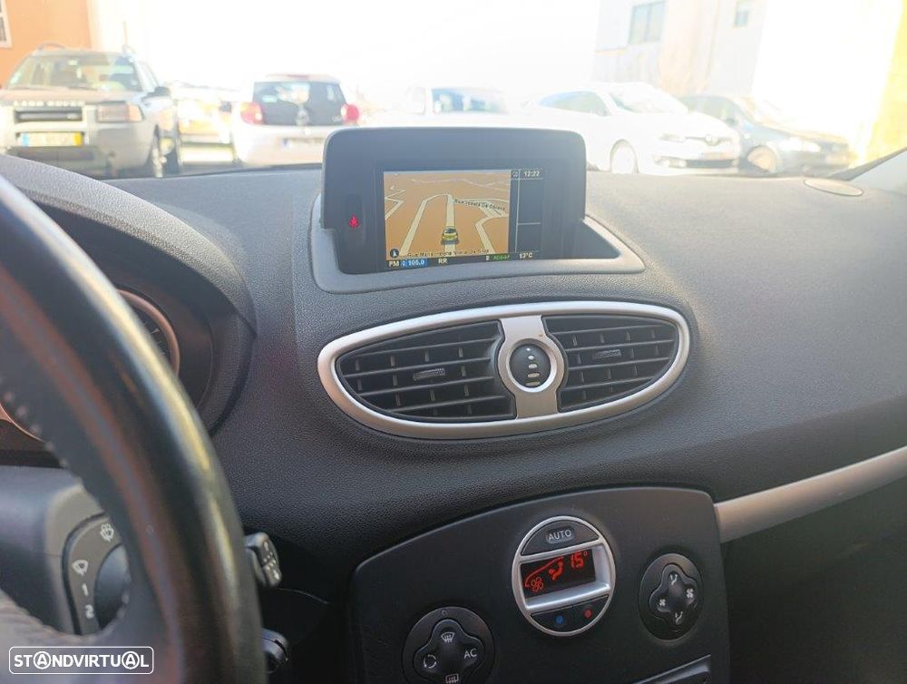 Renault Clio 1.2 16V Dynamique S - 17