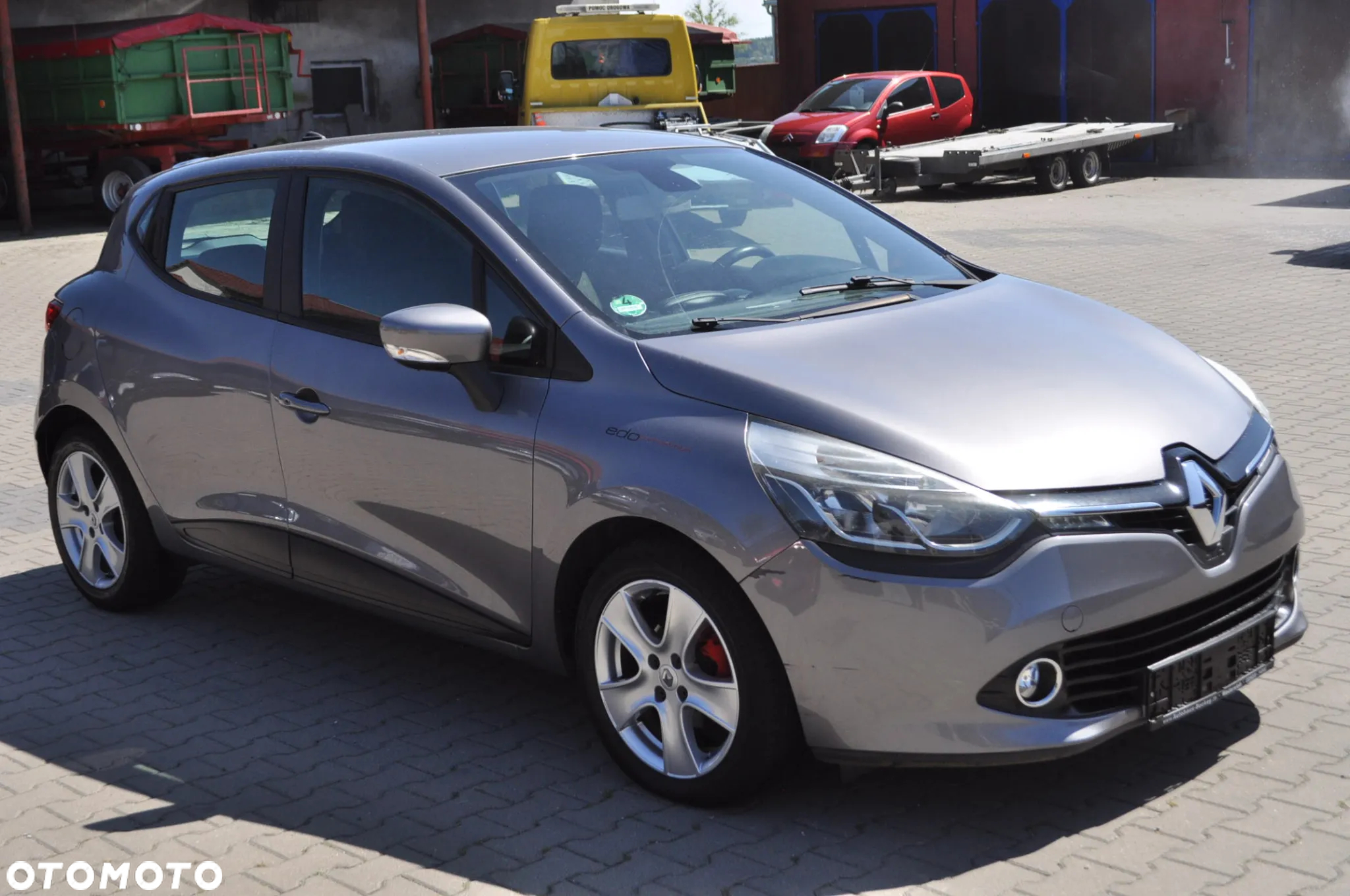 Renault Clio 1.2 16V Limited Plus - 3
