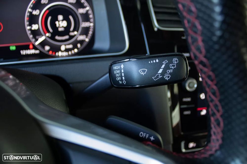 VW Golf 2.0 TSI GTi TCR DSG - 33