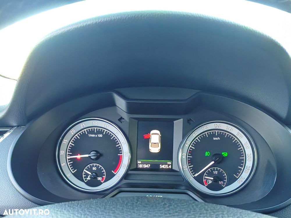 Skoda Octavia 1.6 TDI DSG Style - 13