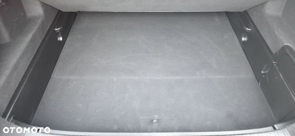 Renault Arkana E-TECH 145 R.S.LINE - 32