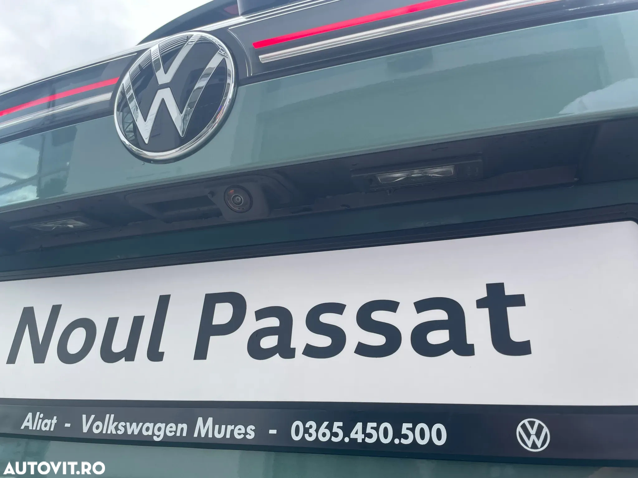 Volkswagen Passat - 14