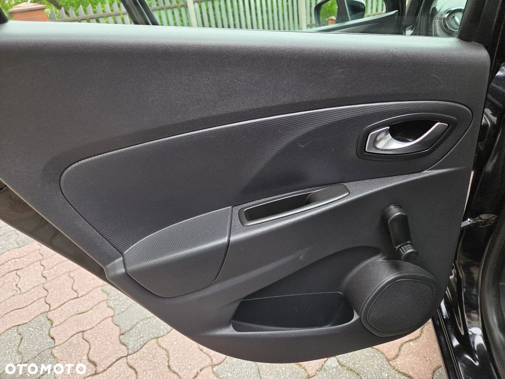 Renault Clio - 14