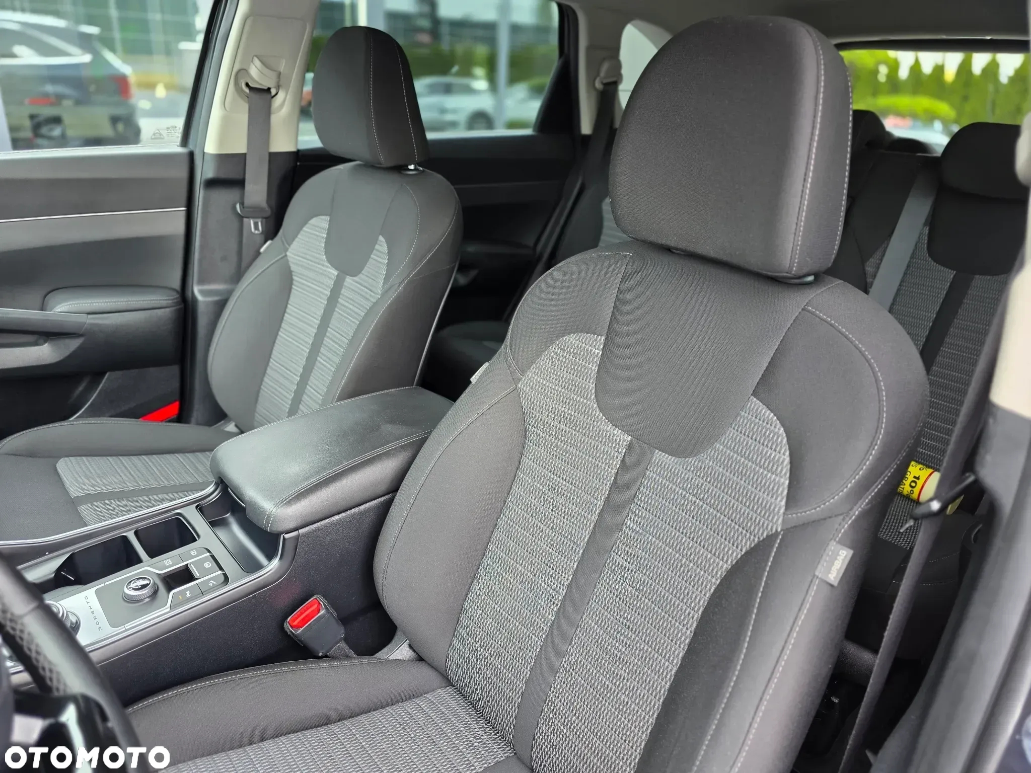 Kia Sorento 1.6 T-GDI HEV L 7os - 29
