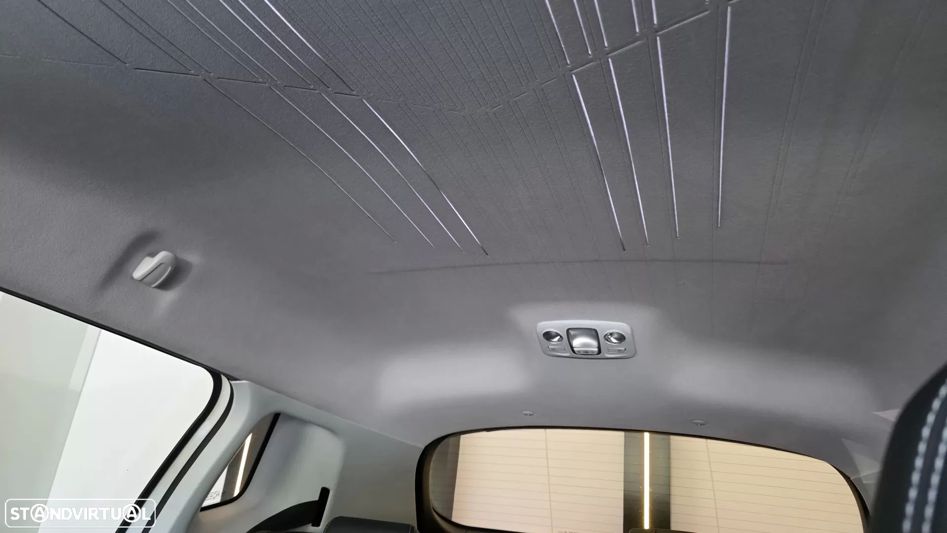 Peugeot 2008 1.4 HDi Allure - 45