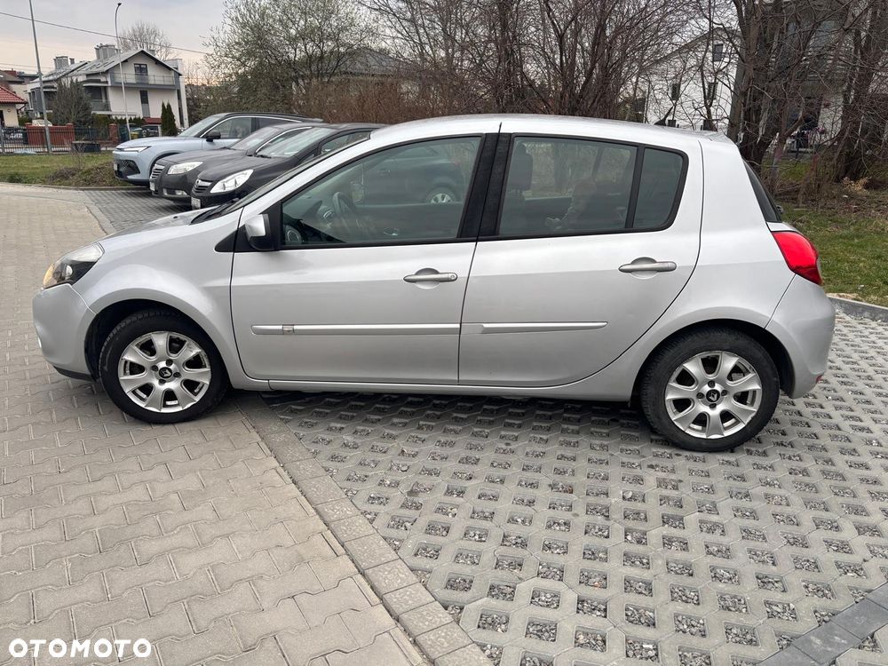 Renault Clio 1.2 16V All Inclusive - 3