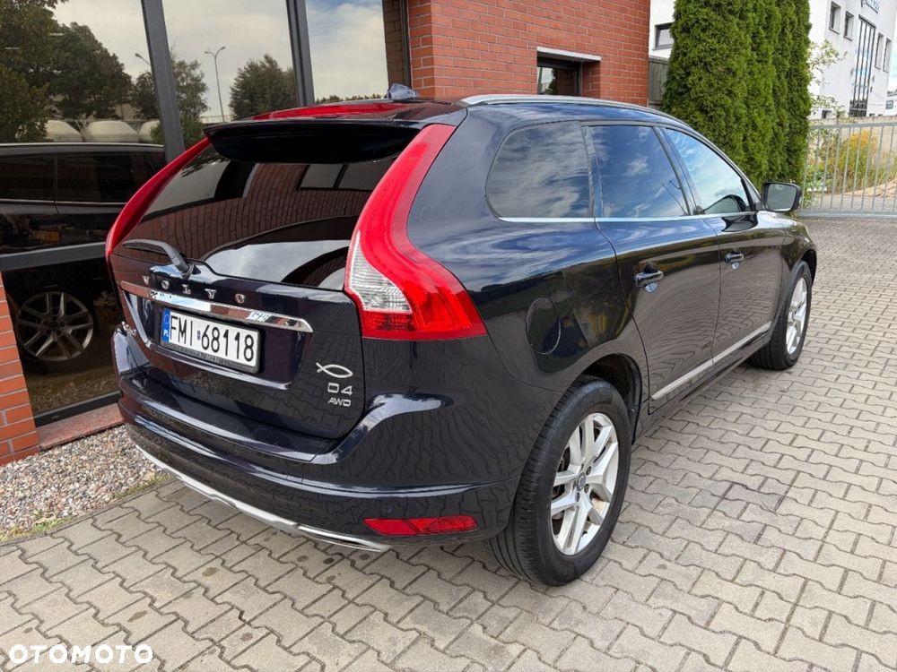 Volvo XC 60 D4 AWD Momentum - 3