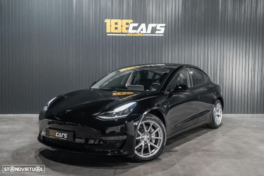 Tesla Model 3 Long-Range Dual Motor AWD - 2